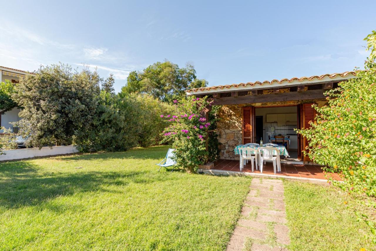Appartamento Trilocale Le Canne 6 Posti Letto Con Giardino 圣特奥多罗 外观 照片