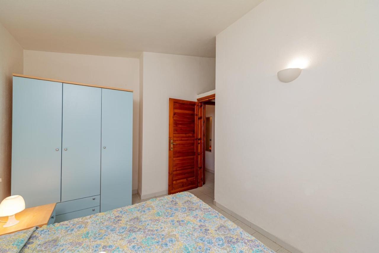 Appartamento Trilocale Le Canne 6 Posti Letto Con Giardino 圣特奥多罗 外观 照片
