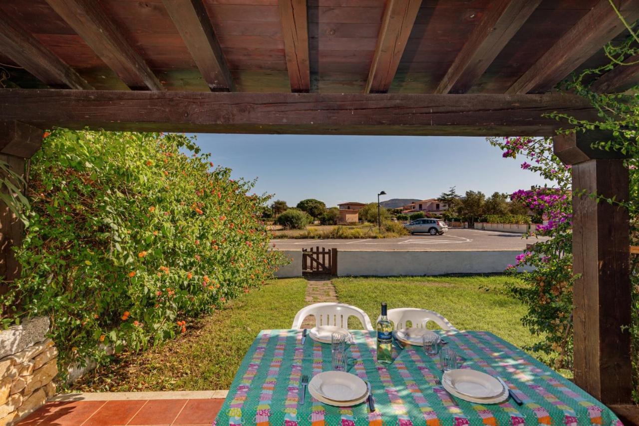 Appartamento Trilocale Le Canne 6 Posti Letto Con Giardino 圣特奥多罗 外观 照片