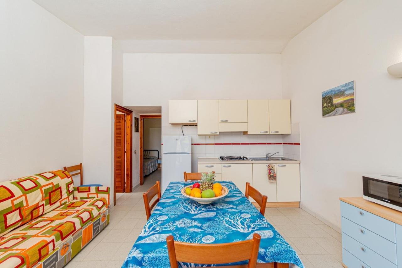 Appartamento Trilocale Le Canne 6 Posti Letto Con Giardino 圣特奥多罗 外观 照片