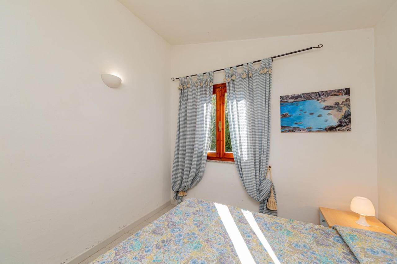 Appartamento Trilocale Le Canne 6 Posti Letto Con Giardino 圣特奥多罗 外观 照片