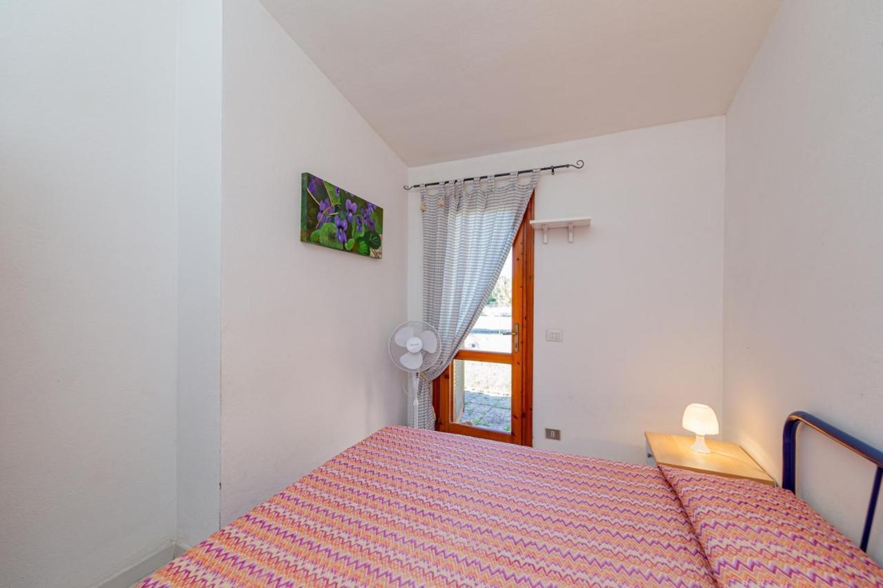 Appartamento Trilocale Le Canne 6 Posti Letto Con Giardino 圣特奥多罗 外观 照片